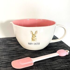 Rae Dunn Pouring Bowl “Happy Easter”.
